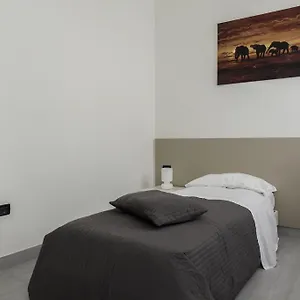 2* Guest house Easy Venice 1-2