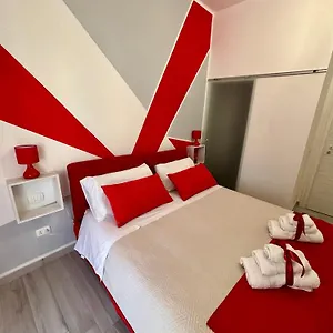 rosarias-home.lecce-hotels.com/
